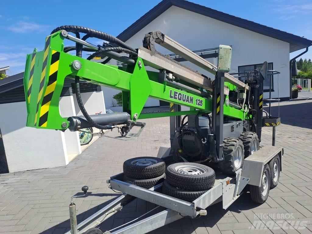 Leguan 125 Compact self-propelled boom lifts