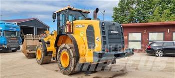 Hyundai HL 960 Wheel Loaders
