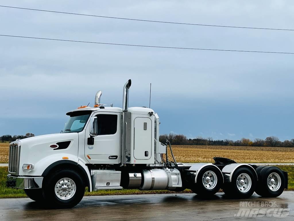 Peterbilt 567 Conventional Trucks / Tractor Trucks