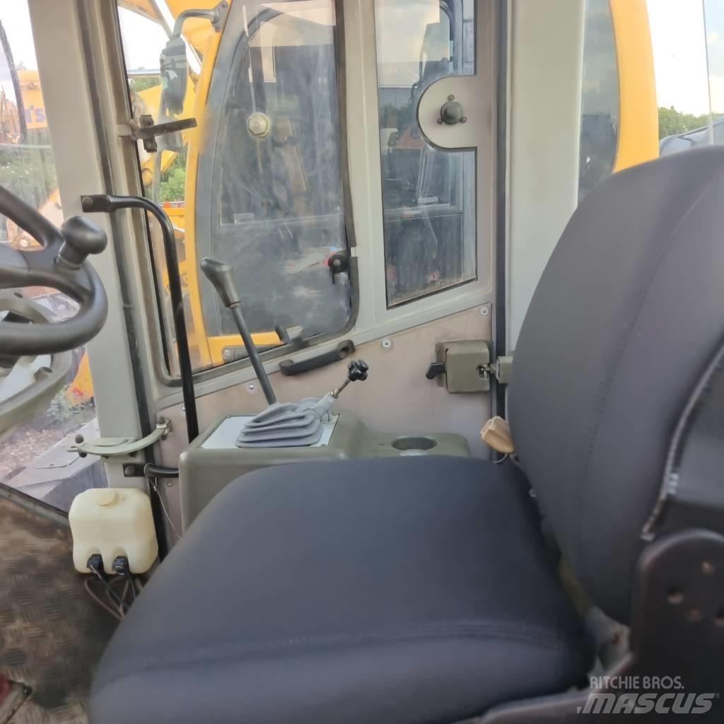 XCMG XS 183 J Single drum rollers