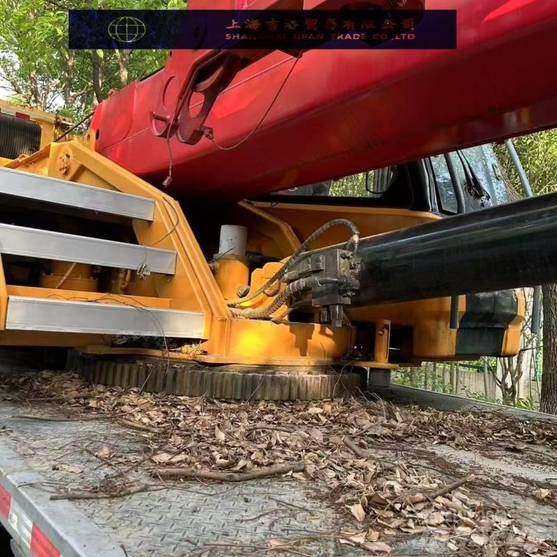 Sany STC 250 Mobile and all terrain cranes