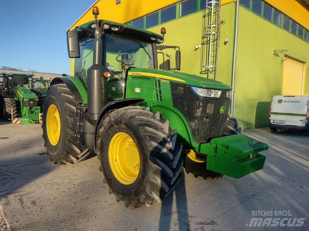 John Deere 7270 R Tractors