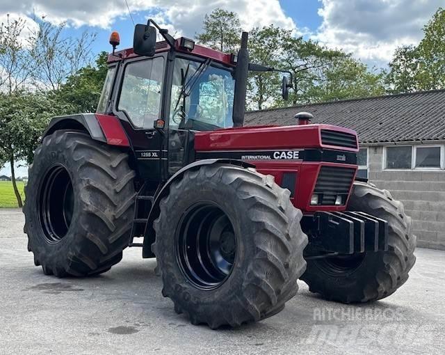 Case IH 1255 XL Tractors