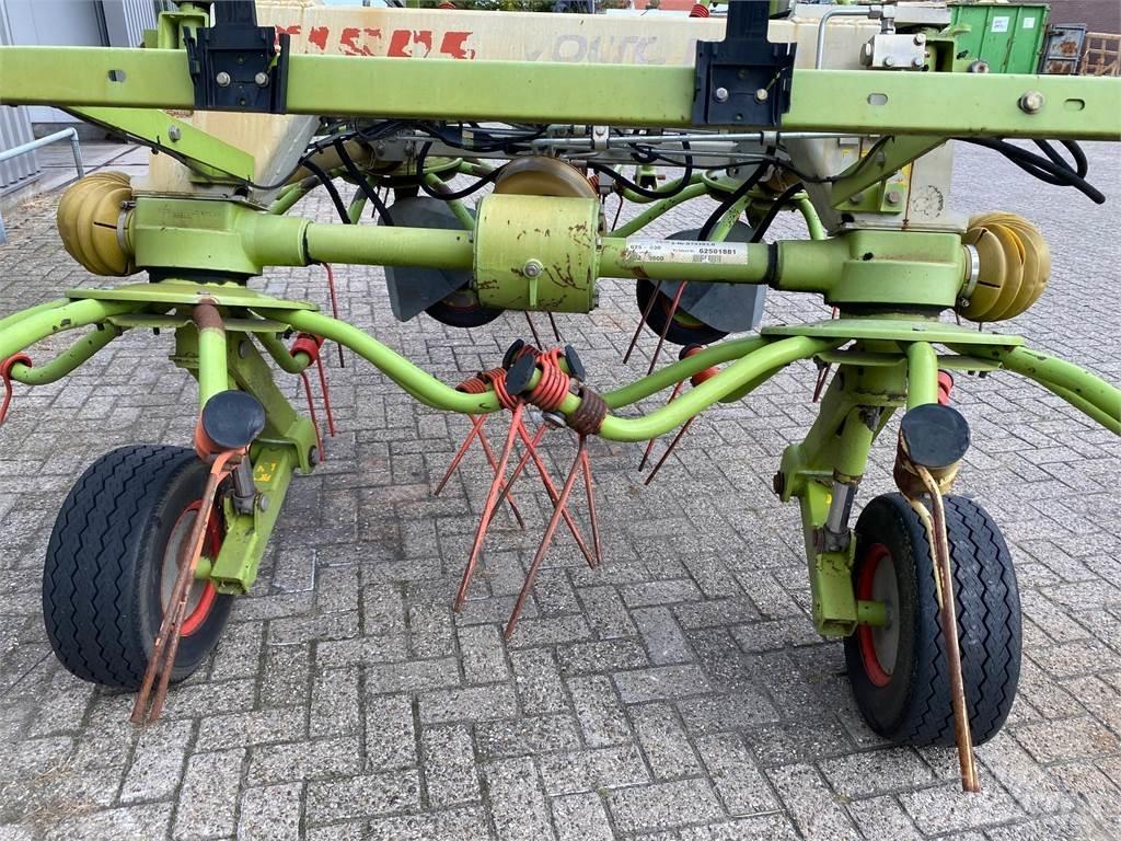 CLAAS volto 1050T Rakes and tedders