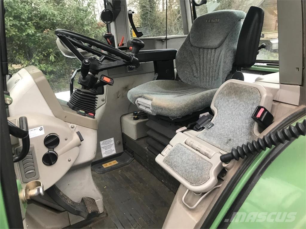 Fendt 411 Com2 Tractors