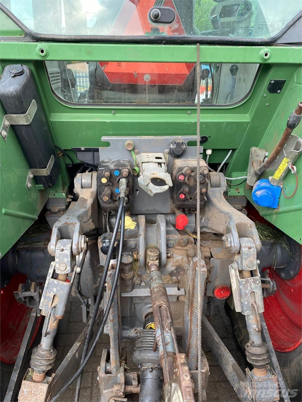 Fendt 412 vario Tractors