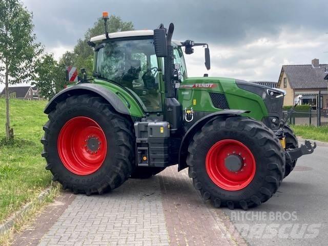 Fendt 728 Profi+ Tractors