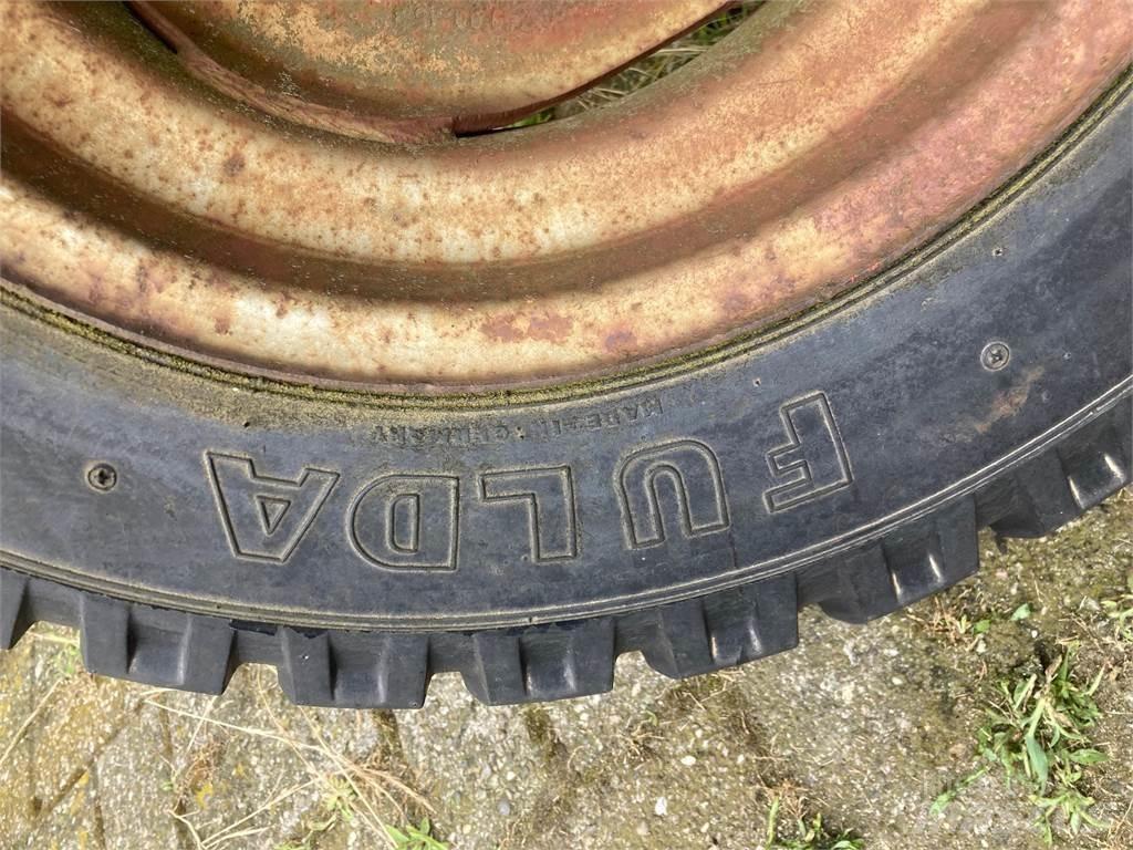Fulda 10.0/75-15.3 Tires, wheels and rims