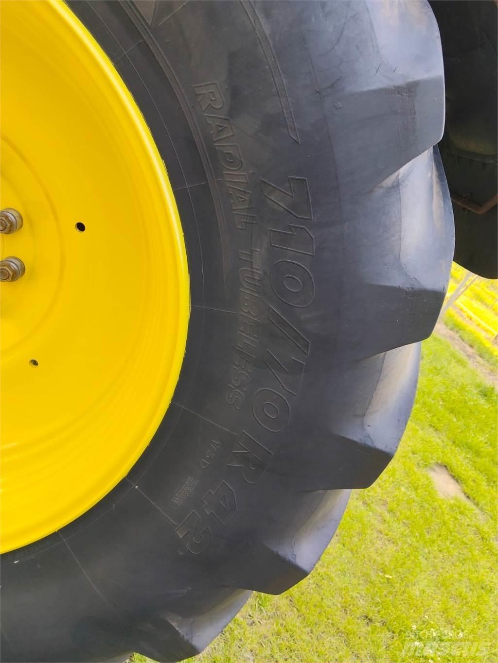 John Deere 6195R Tractors