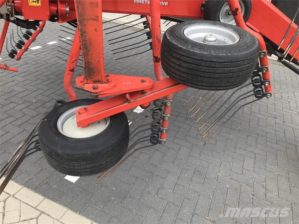 Kuhn GA 8731 hark Rakes and tedders