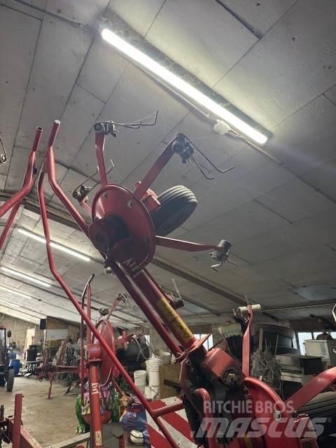 Lely Lotus 675 Rakes and tedders