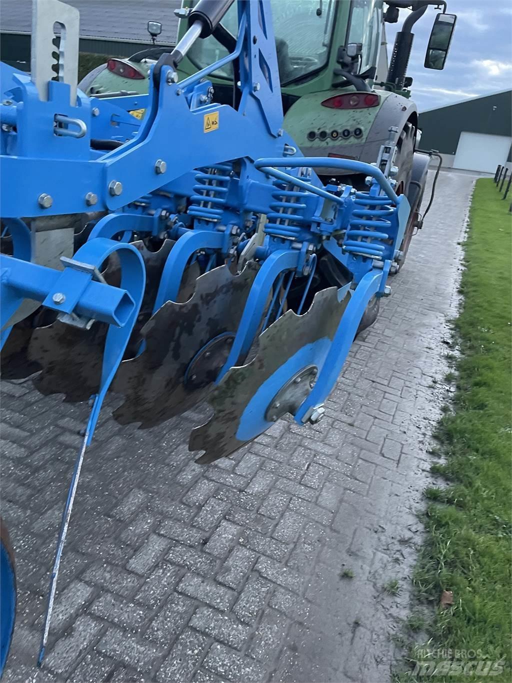 Lemken Rubin 12 Disc Harrows