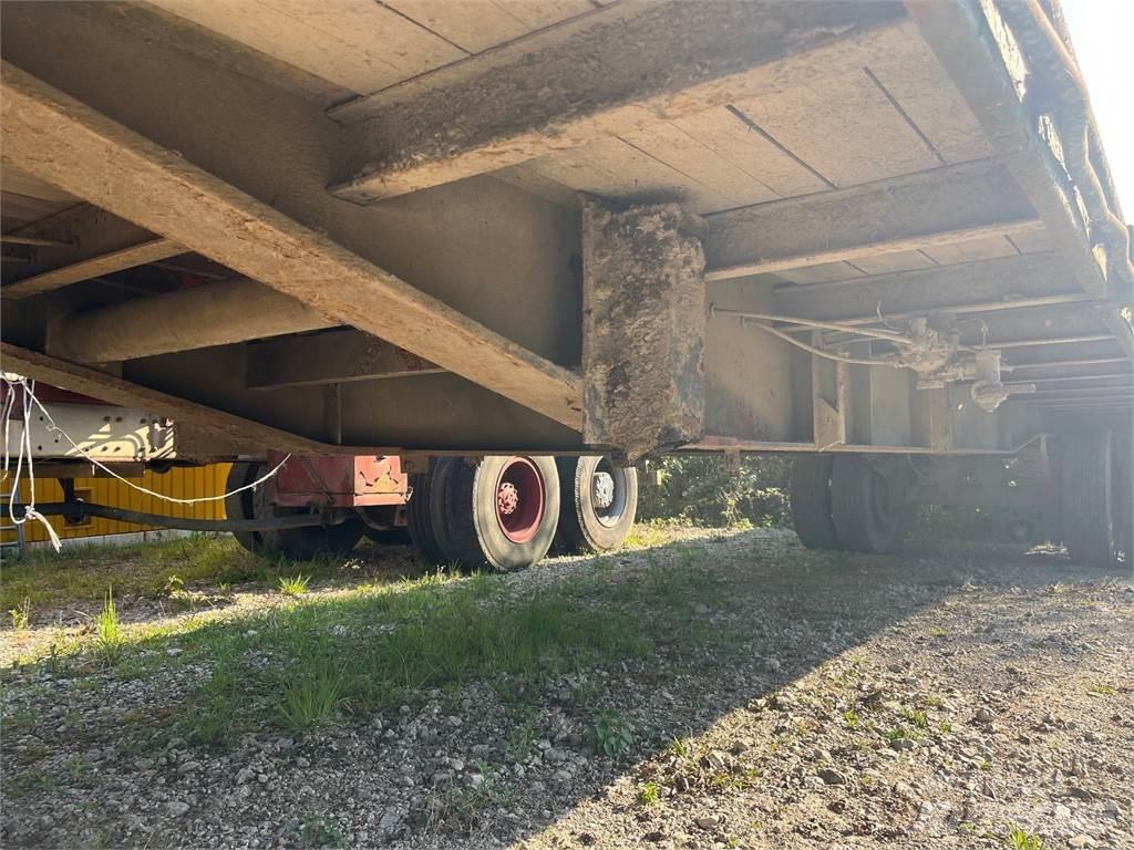  PATTE WAGEN Livestock Trailers