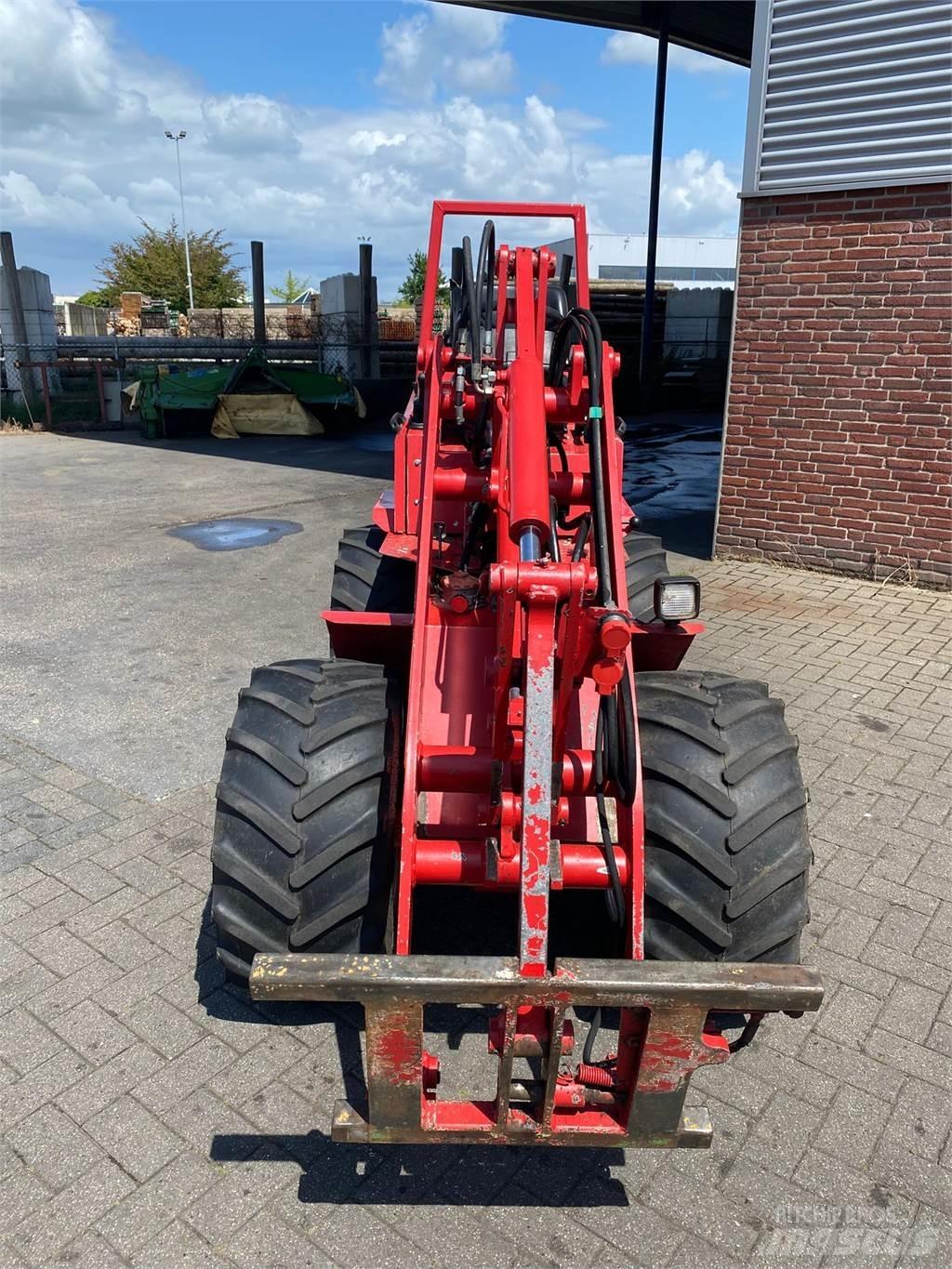 Schäffer 336 Front Loaders