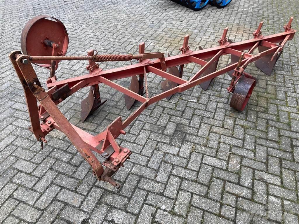  stoppelploeg Plows