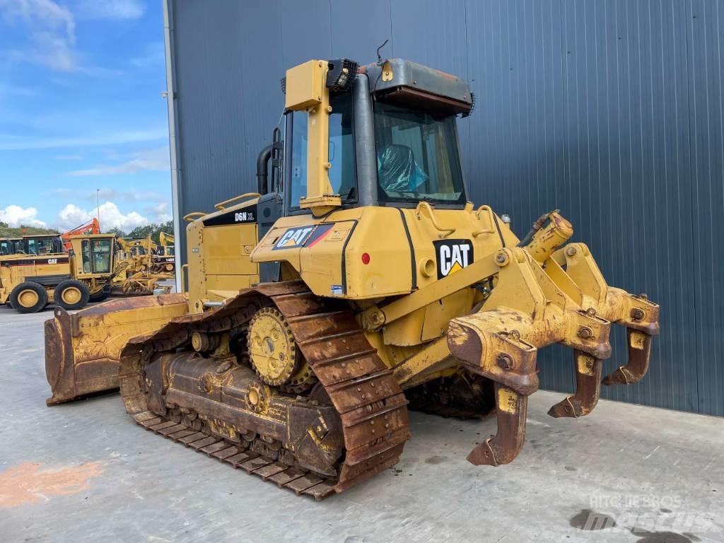 CAT D6N XL Crawler dozers