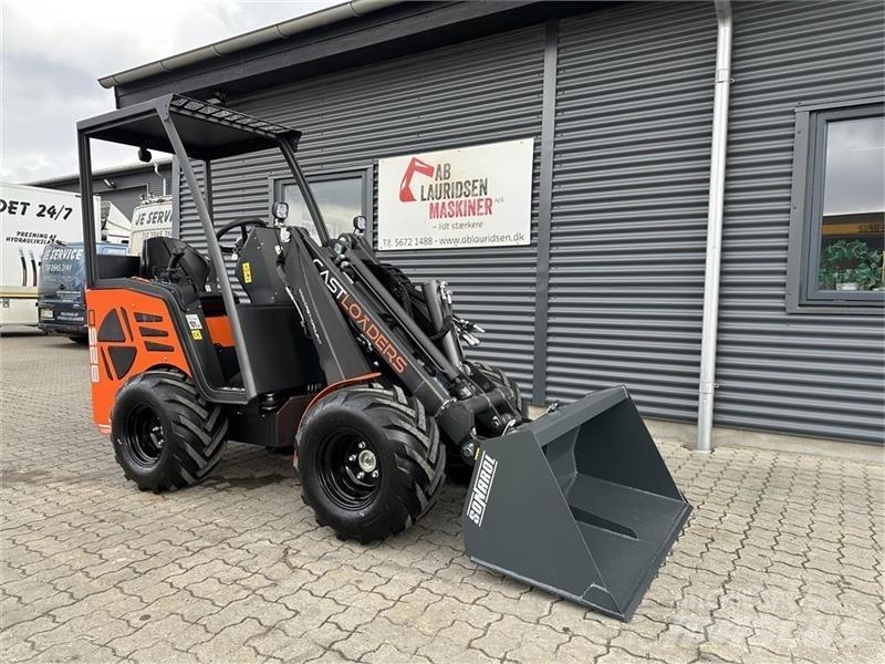 Cast 825 D Mini Loader