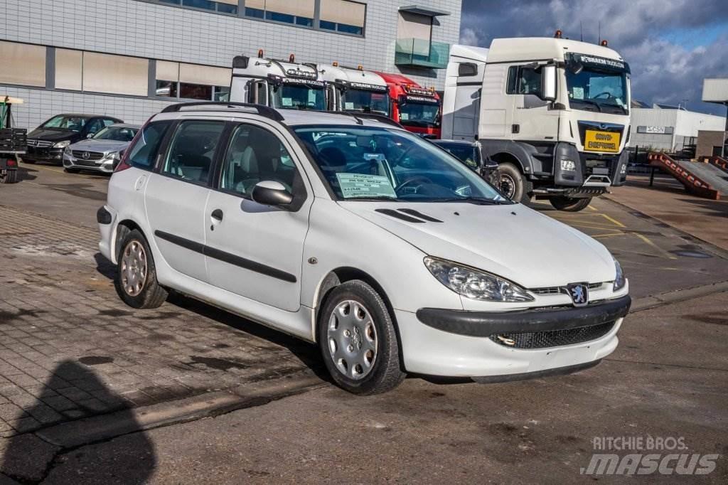 Peugeot 206 SW Automobiles / SUVS