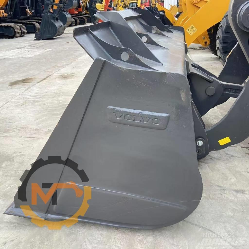 Volvo L 105 Wheel Loaders