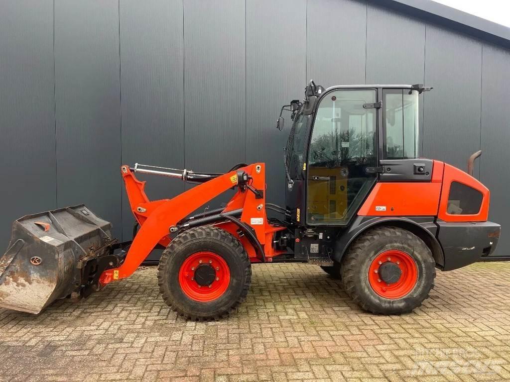 Kubota R065 Wheel Loaders
