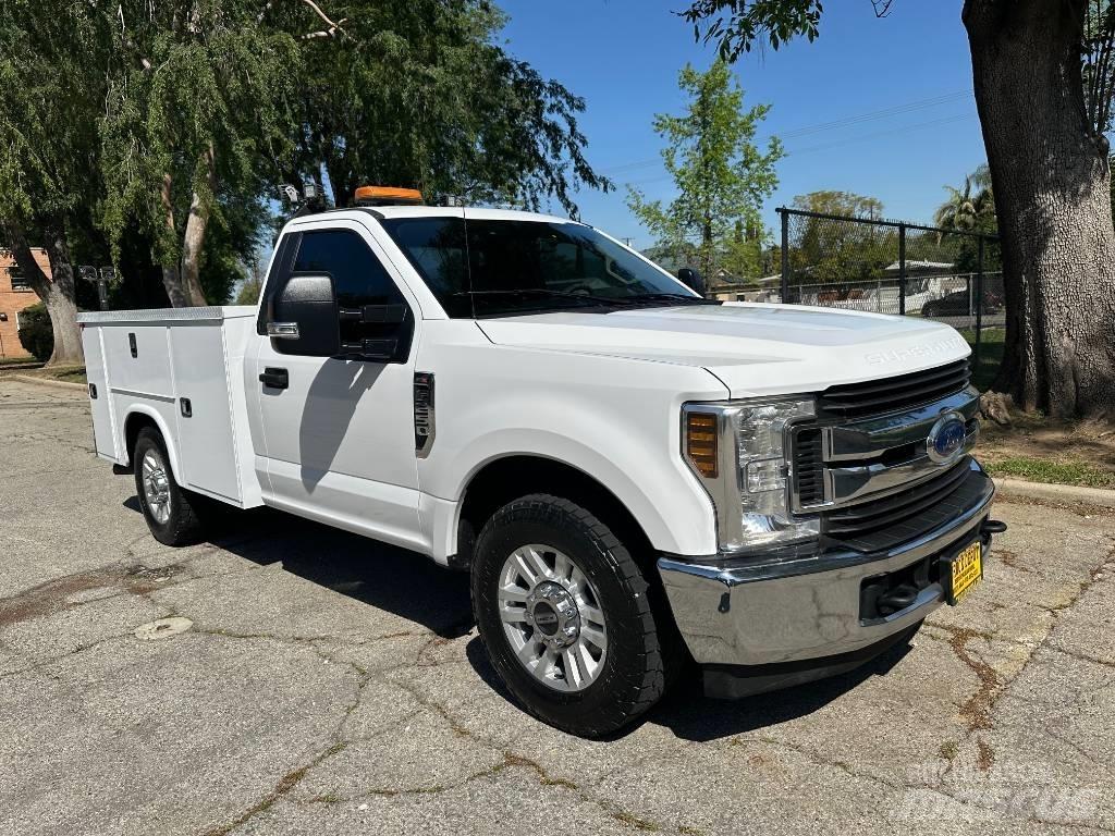 Ford F250 Pickup Trucks