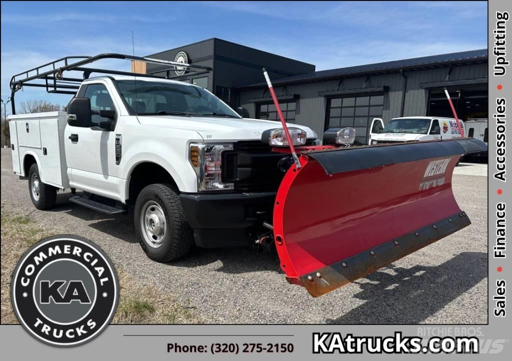 Ford F 250 XL SD Pickup Trucks