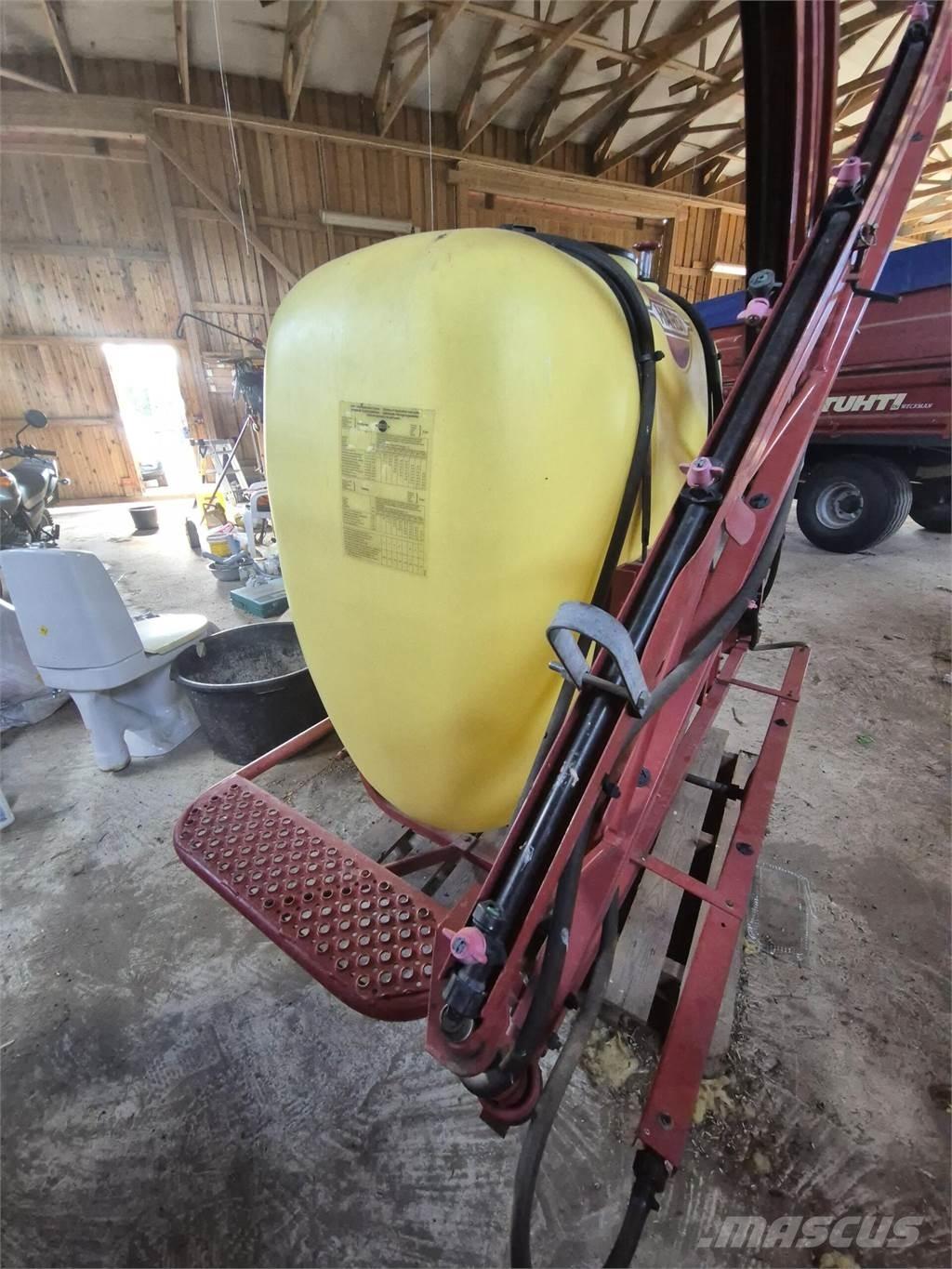 Hardi 600/11 Trailed sprayers