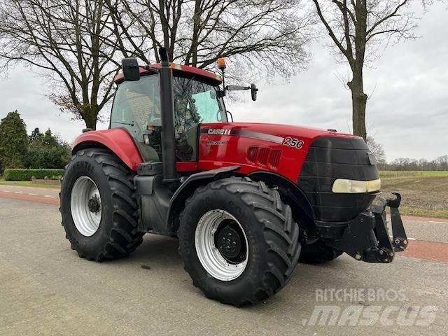 Case IH Magnum 250 Tractors