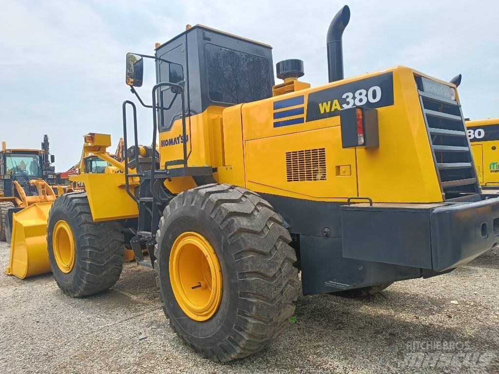 Komatsu WA 380 Wheel Loaders