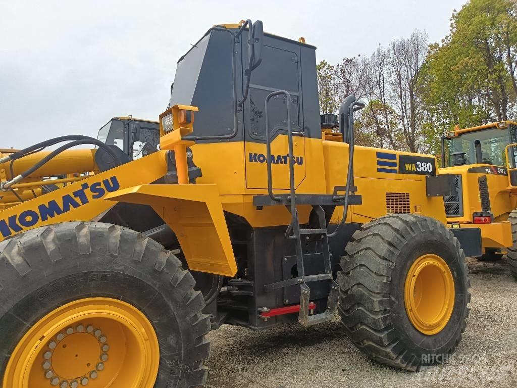 Komatsu WA 380 Wheel Loaders
