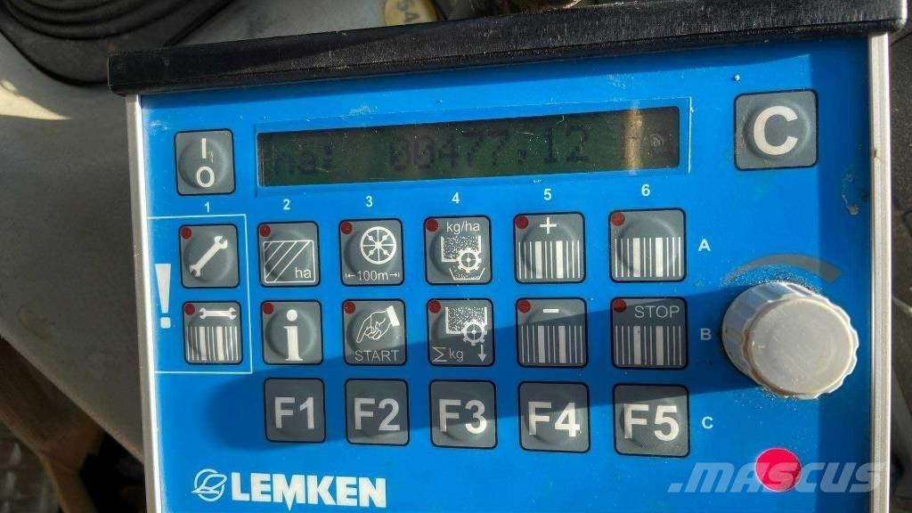 Lemken Saphir 7 Farm Drills