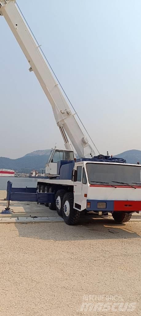Liebherr LT 1090 Mobile and all terrain cranes