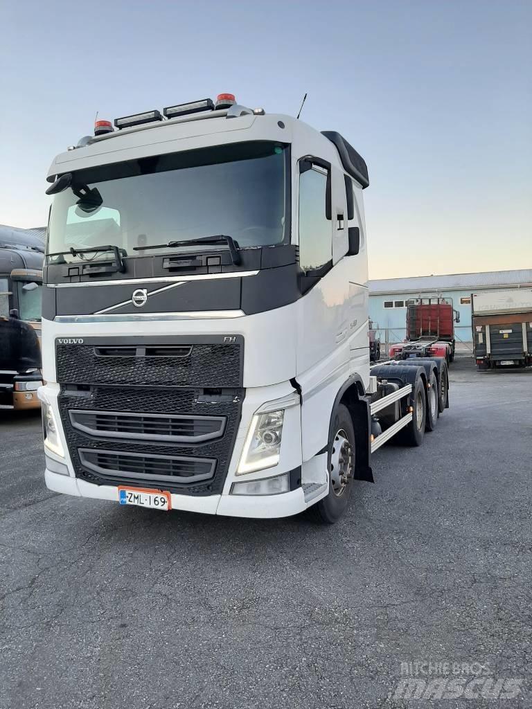 Volvo FH 13 Cab & Chassis Trucks