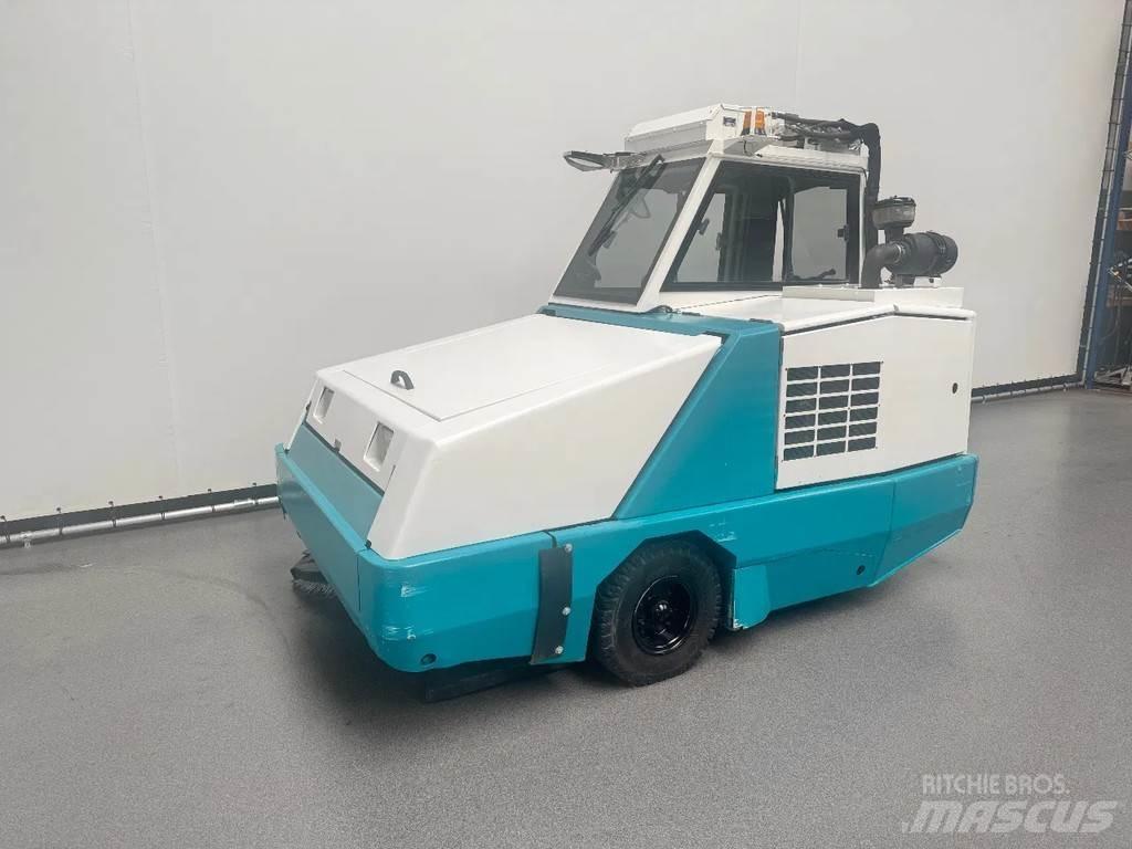 Tennant 800 Sweepers