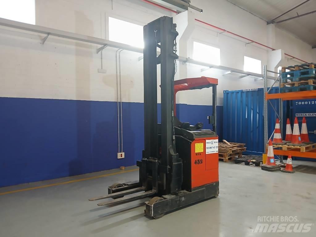 BT RR E 3 Reach trucks