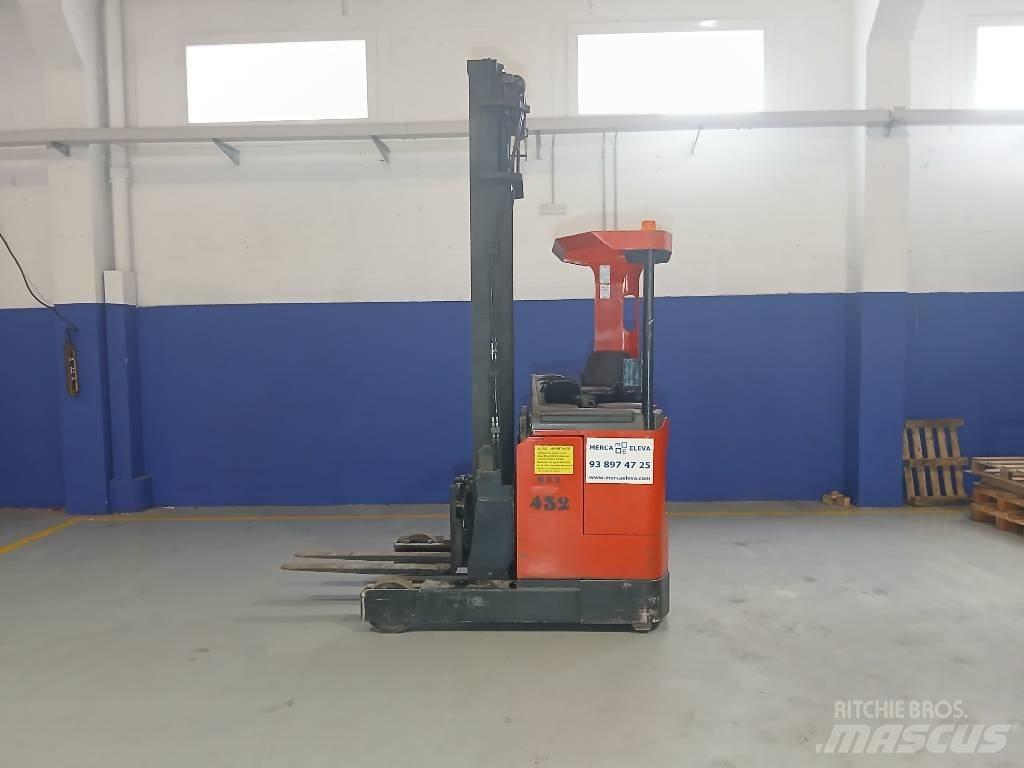 BT RR E 3 Reach trucks