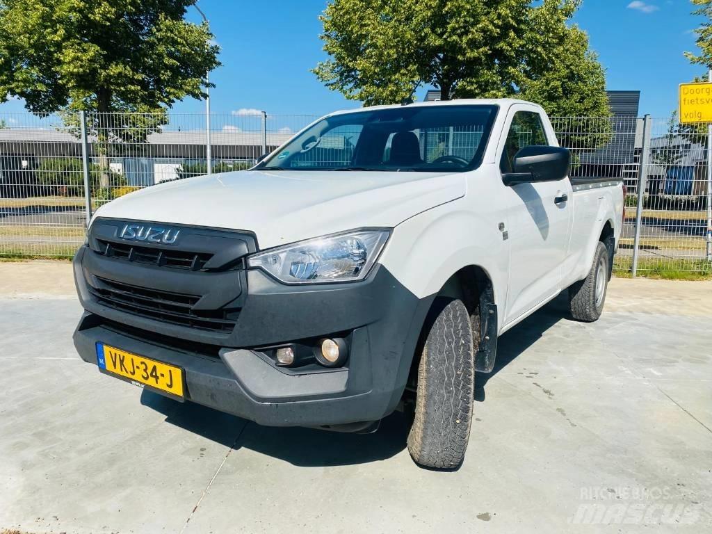 Isuzu D-Max Socage Automobiles / SUVS