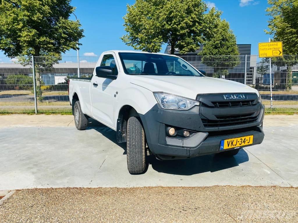 Isuzu D-Max Socage Automobiles / SUVS