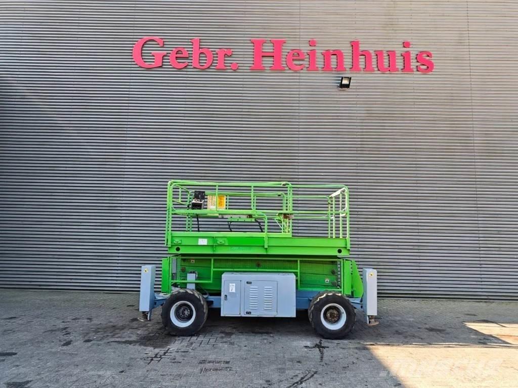 JLG 33 RTS Scissor Lifts