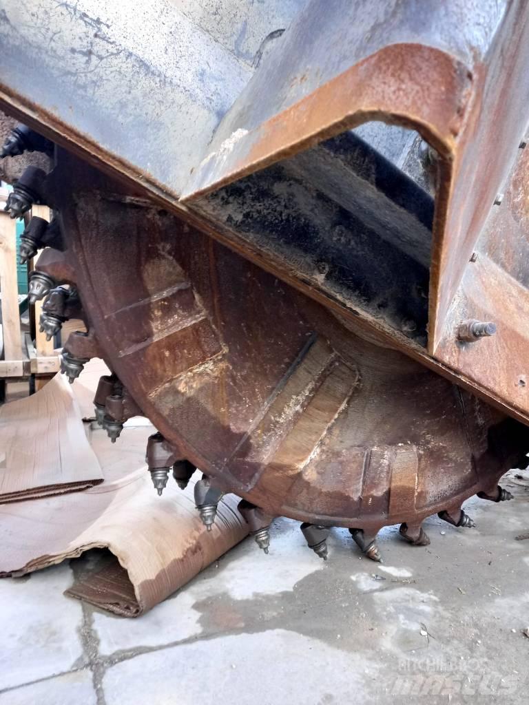 Bobcat WS 32 Trenchers