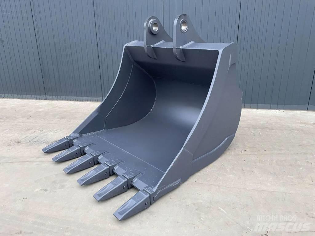 Komac PC290 Buckets
