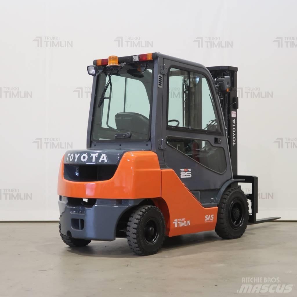 Toyota 52-8FDF25 Diesel Forklifts