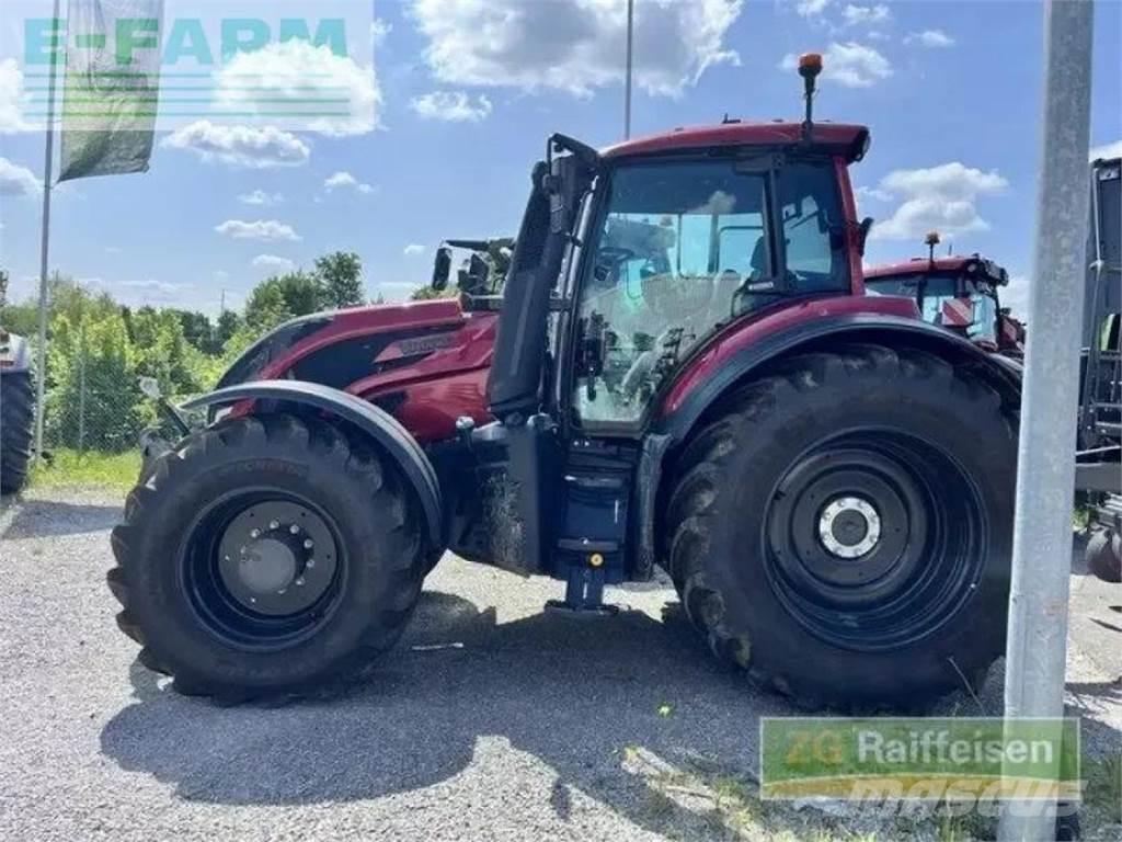 Valtra t 235 Tractors