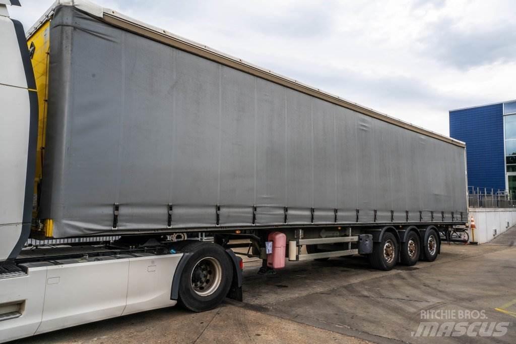 Samro ST39 Curtain  trailers