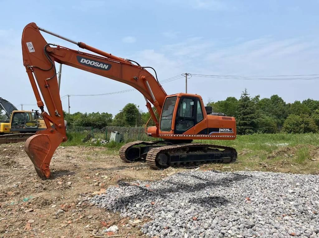Doosan DH 300 Crawler Excavators