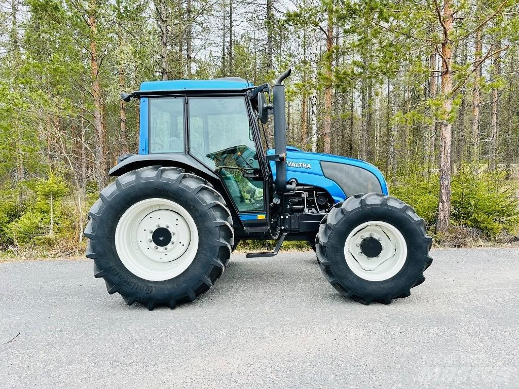 Valtra A 92 Tractors