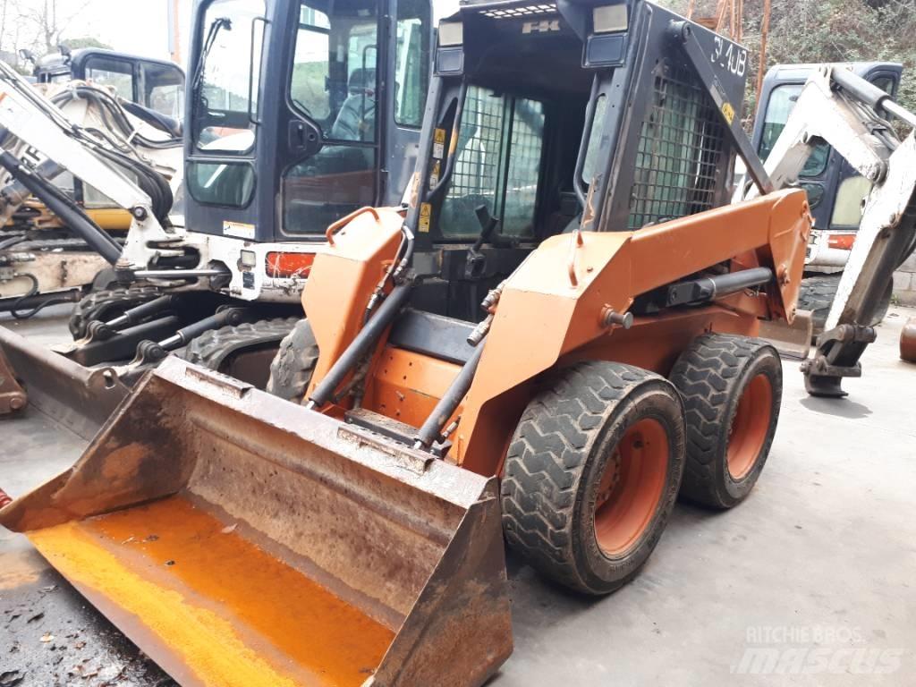 Fiat-Kobelco SL 40 Skid Steer Loaders
