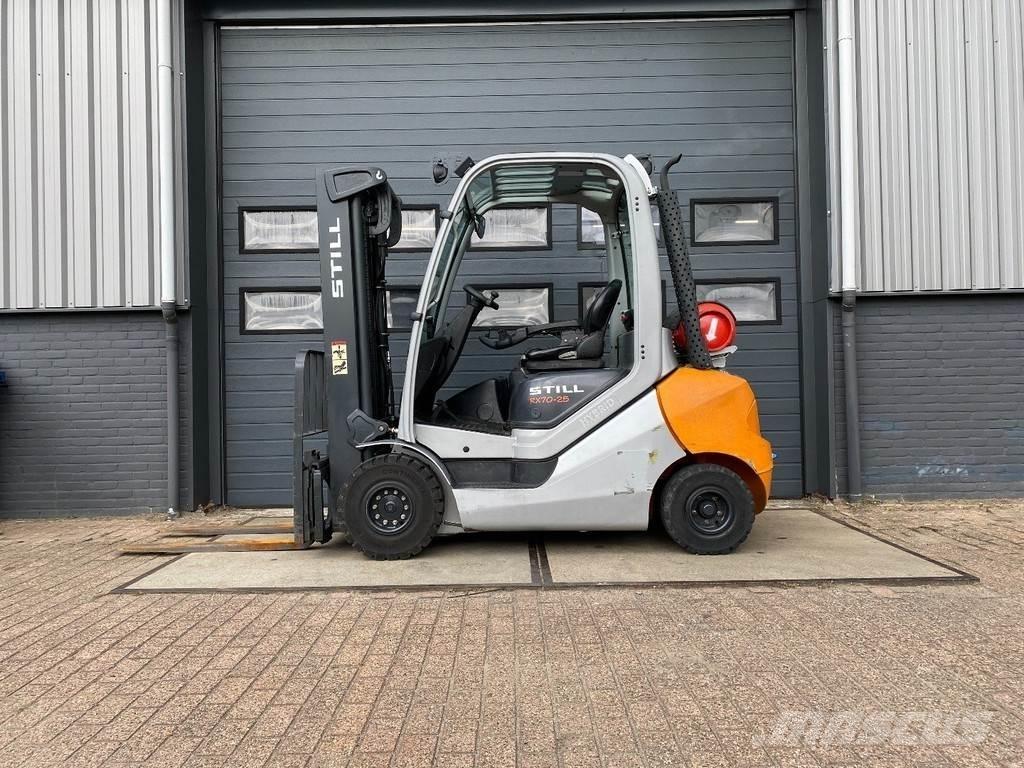 Still RX70-25T LPG trucks