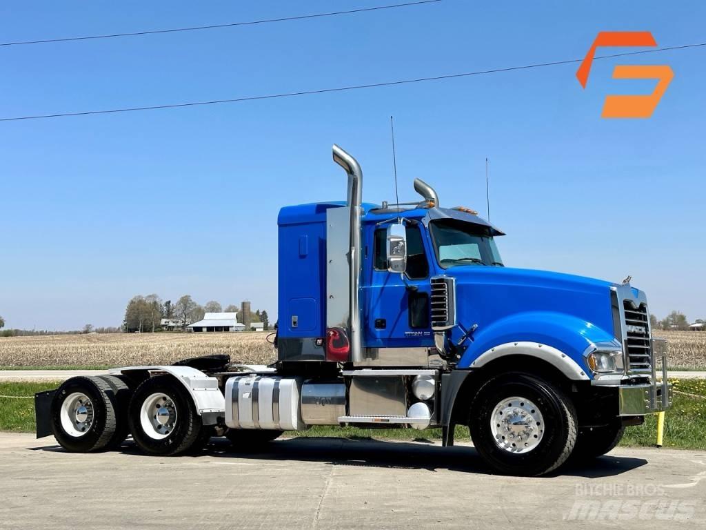 Mack Titan TD 713 Conventional Trucks / Tractor Trucks