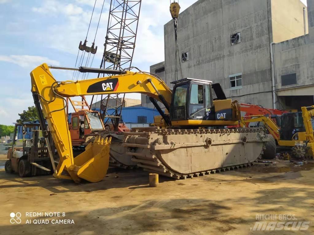 CATERILLAR 320D Amphibious Excavators
